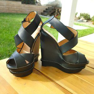 L.A.M.B. Gwen Stefani Black Leather Platform Wedge Sandals. 6.5